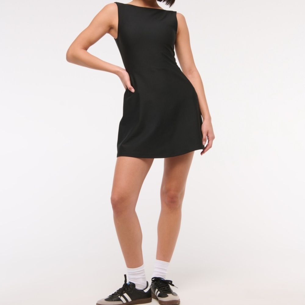 Abercrombie and Fitch Active Dress Slash Neck 2023